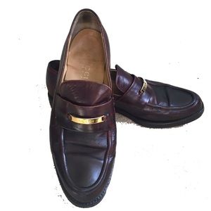 Authentic Vintage Logo Gucci Leather Loafers